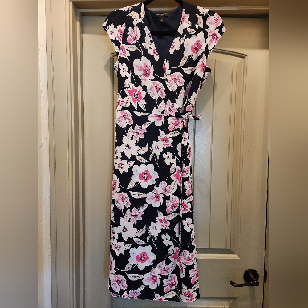 Banana Republic  Floral Wrap Dress Size 4